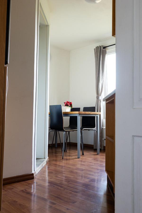 Cukrarna Guest Accommodation كراني المظهر الخارجي الصورة